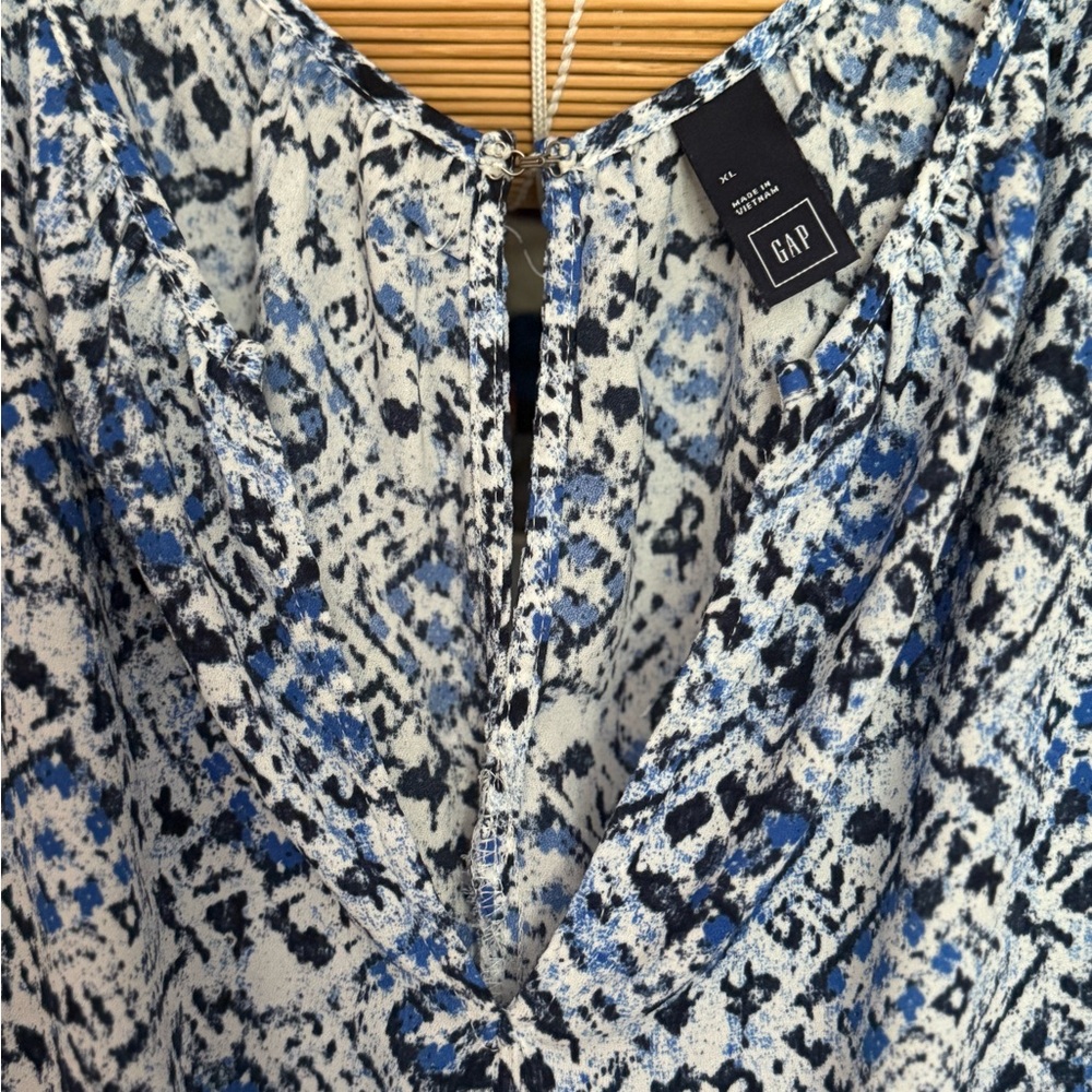 GAP Blue and White Sleeveless V-Neck Midi Romper - Picture 6 of 11